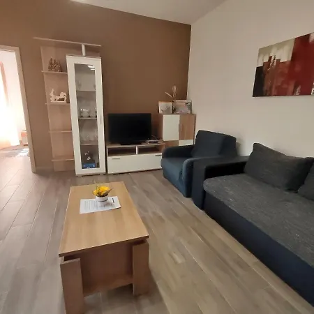 Apartman Azalea, *