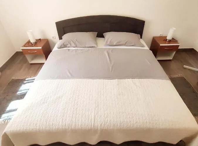 Azalea, * Ουμάγκ